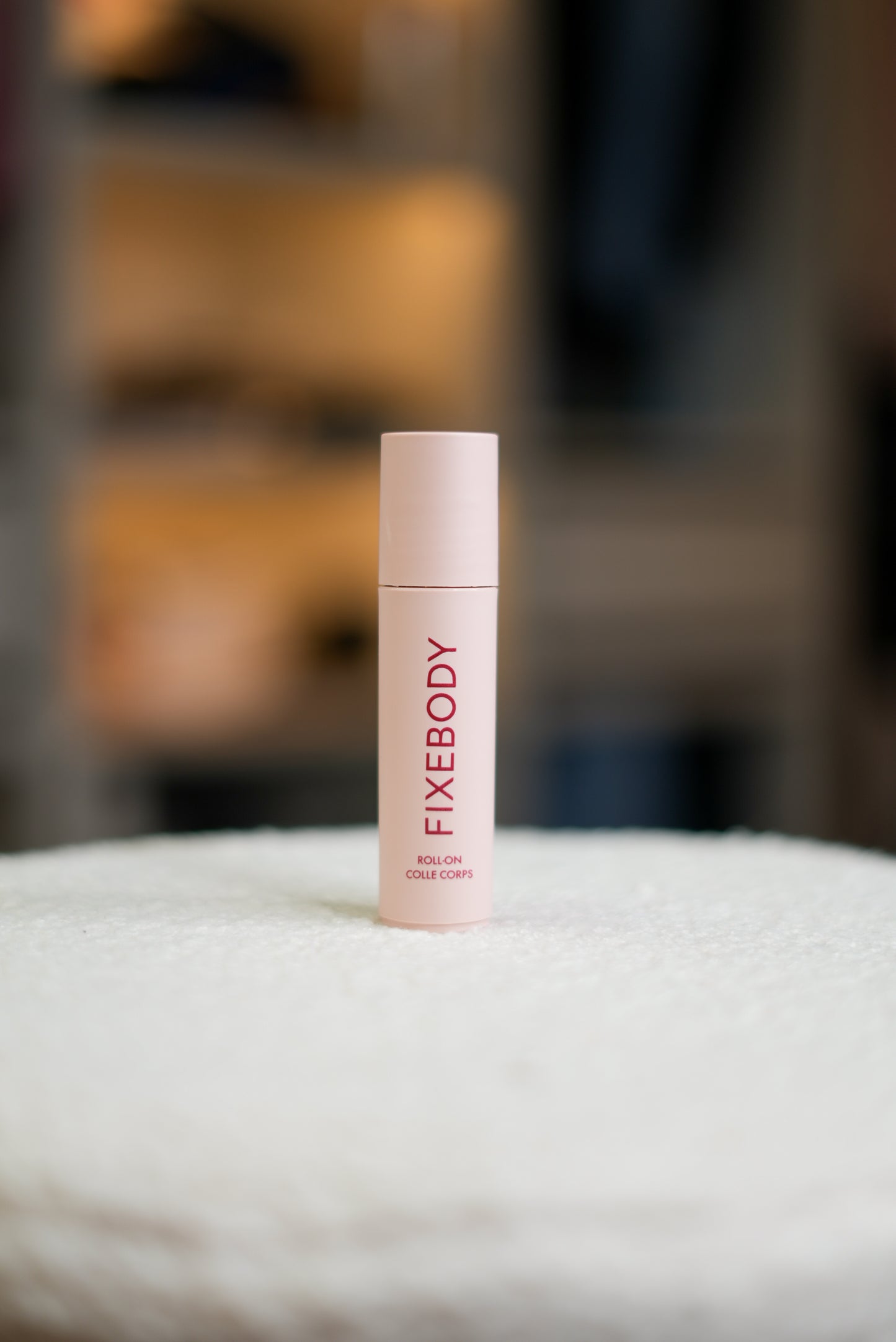 Roll-on colle pour vêtements